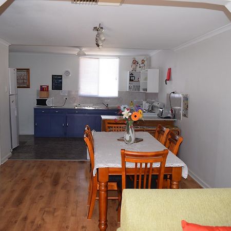 ברוקן היל Aly'S Cottage מראה חיצוני תמונה